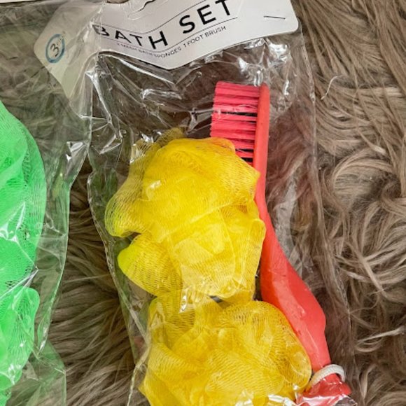 3 Bath Set- Sponges and foot brush - Picture 4 of 6